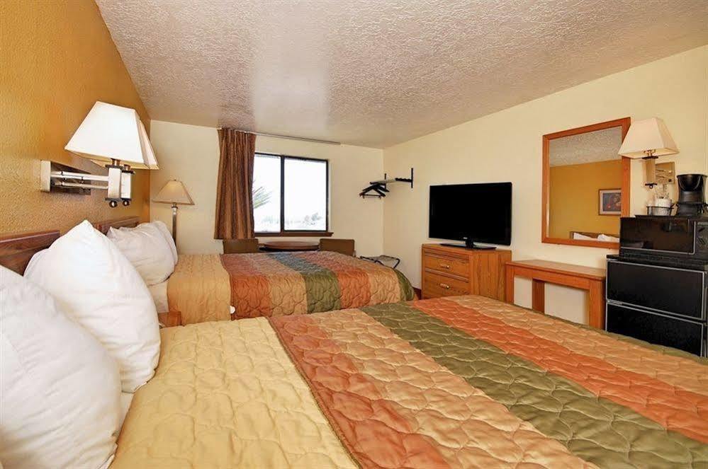 Super 8 By Wyndham Alamogordo - White Sands Εξωτερικό φωτογραφία